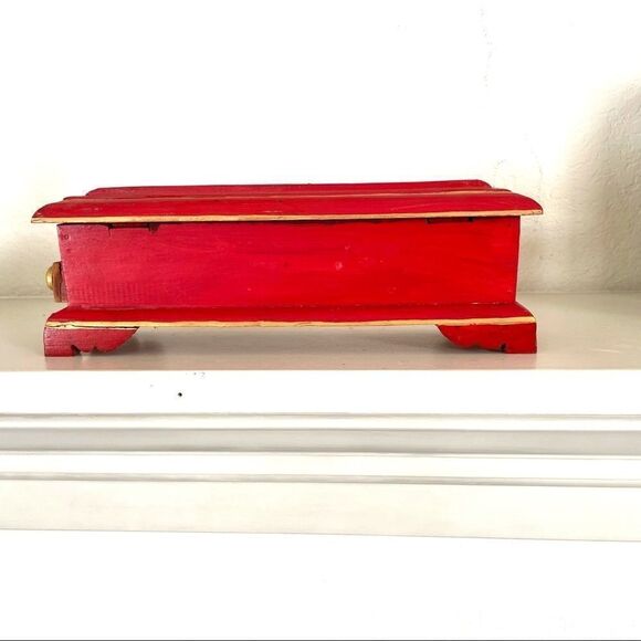 Red carved wooden incense burner - Picture 8 of 16